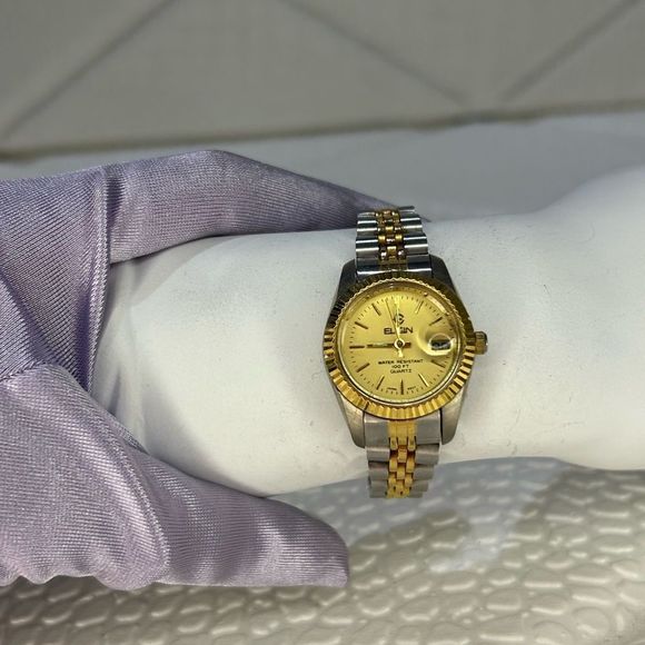 Elon Stainless Steel Water Resistant Quartz Watch - Picture 5 of 10